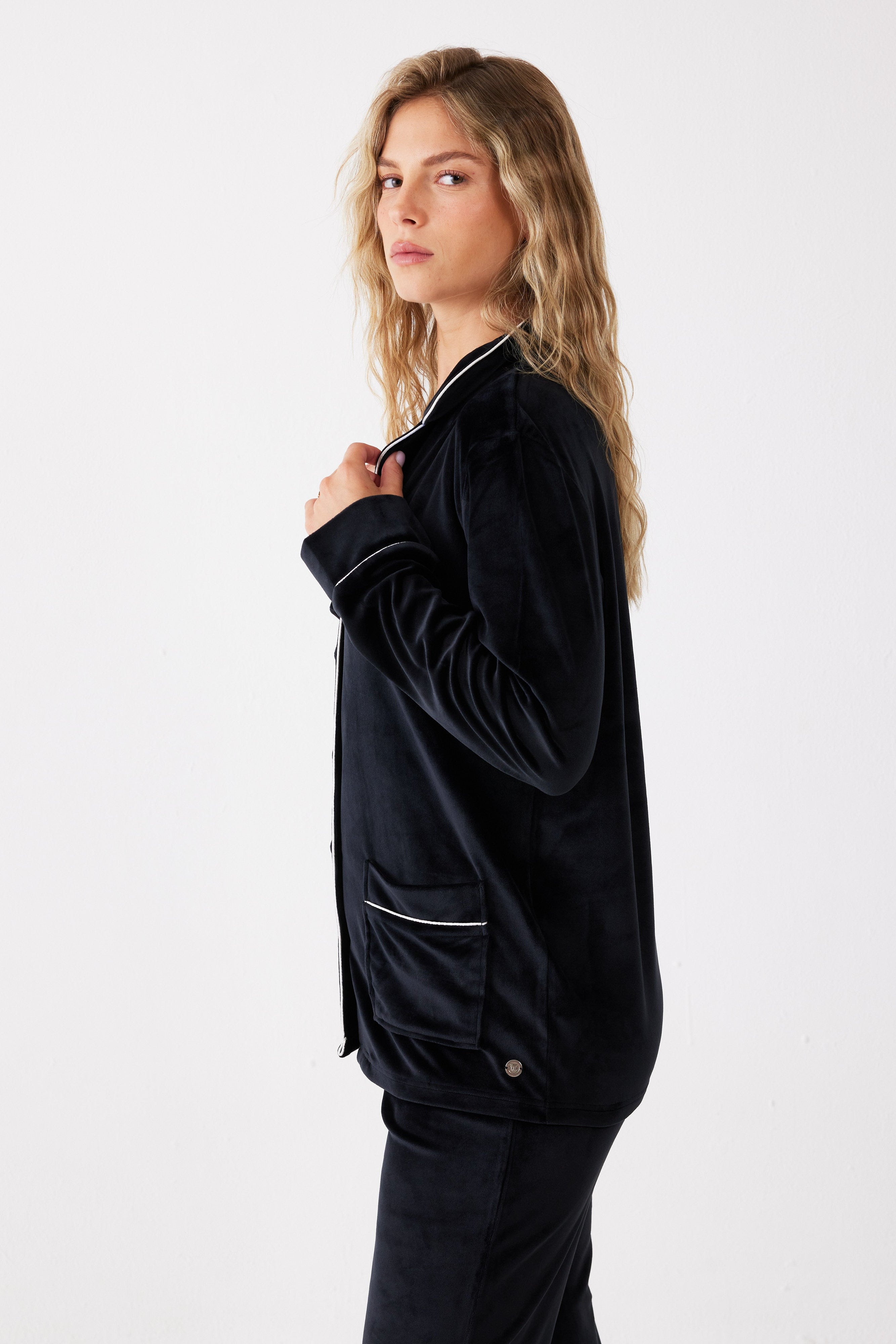 סט חליפה  מכופתרת פספול קטיפה