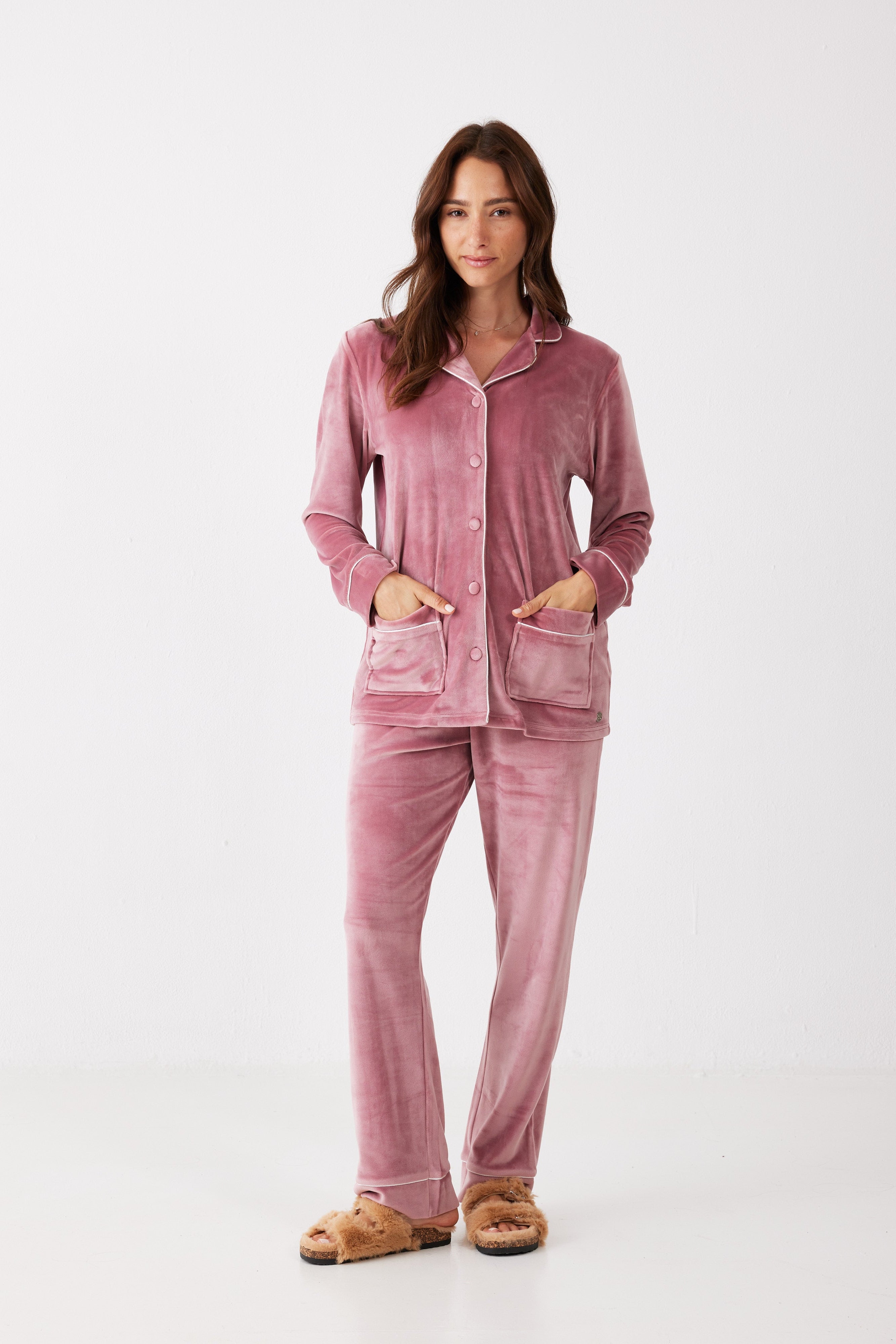 סט חליפה  מכופתרת פספול קטיפה