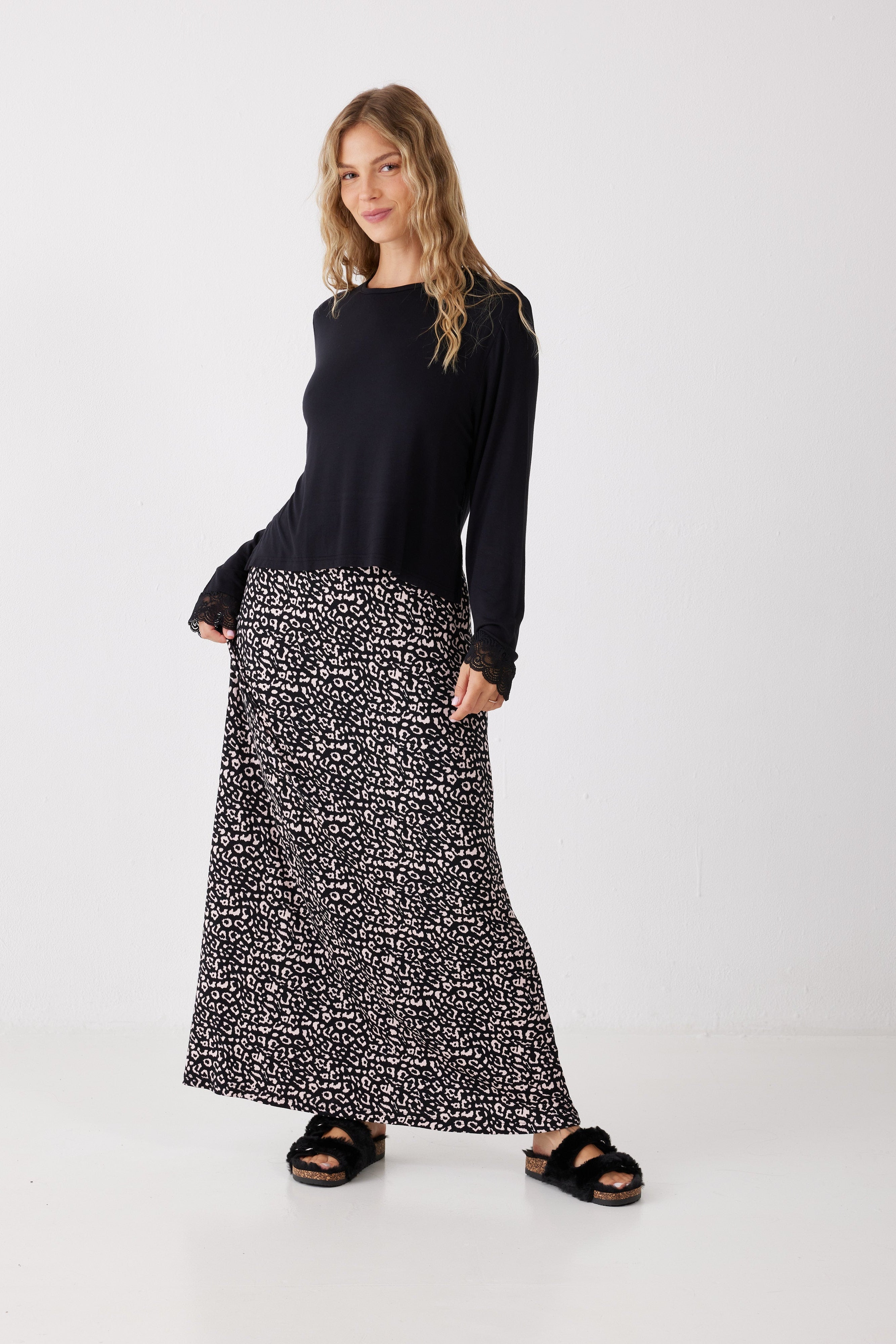 כותונת הנקה שרוול 3/4 מנומרת ויסקוזה