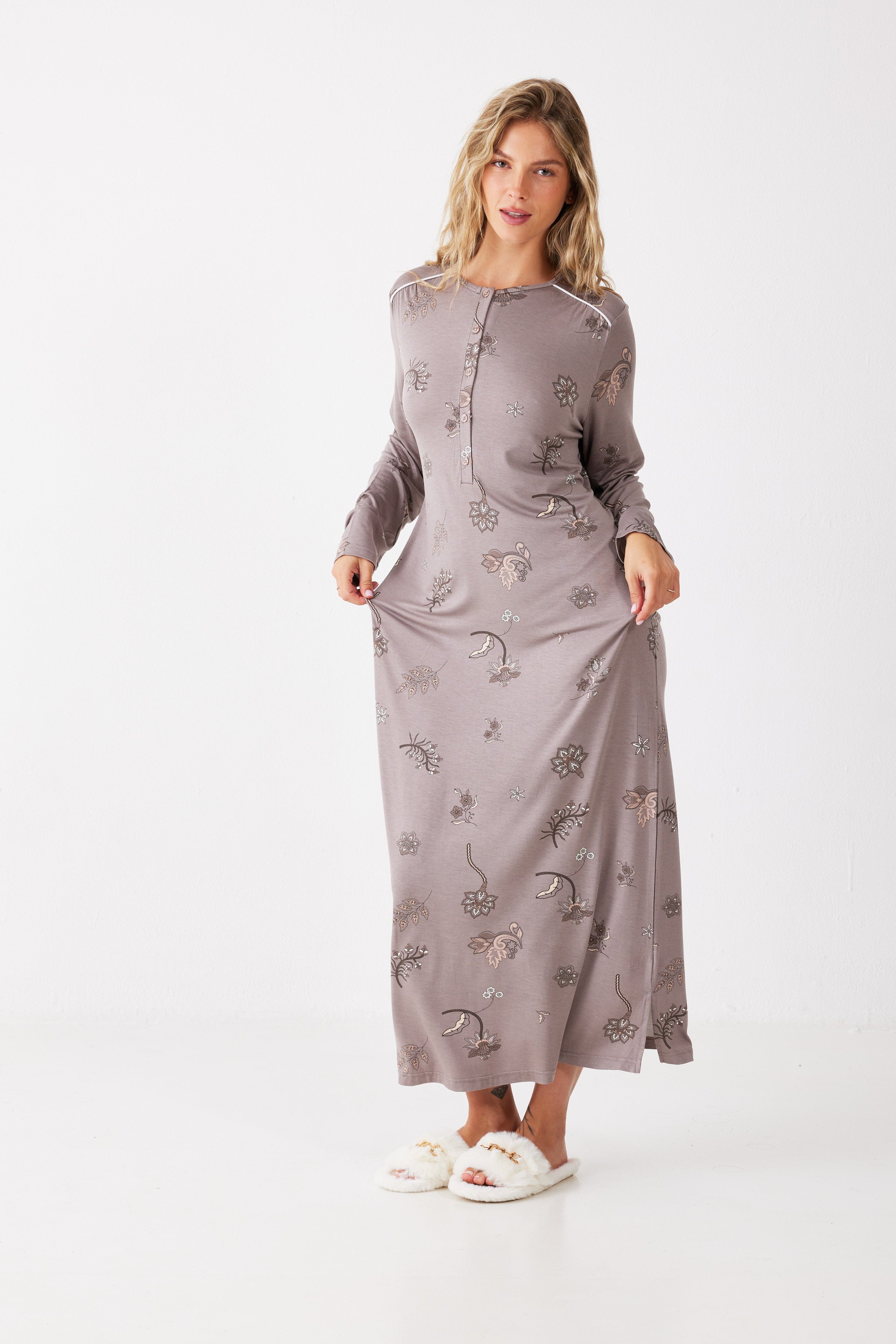 כותונת לילה פרחונית