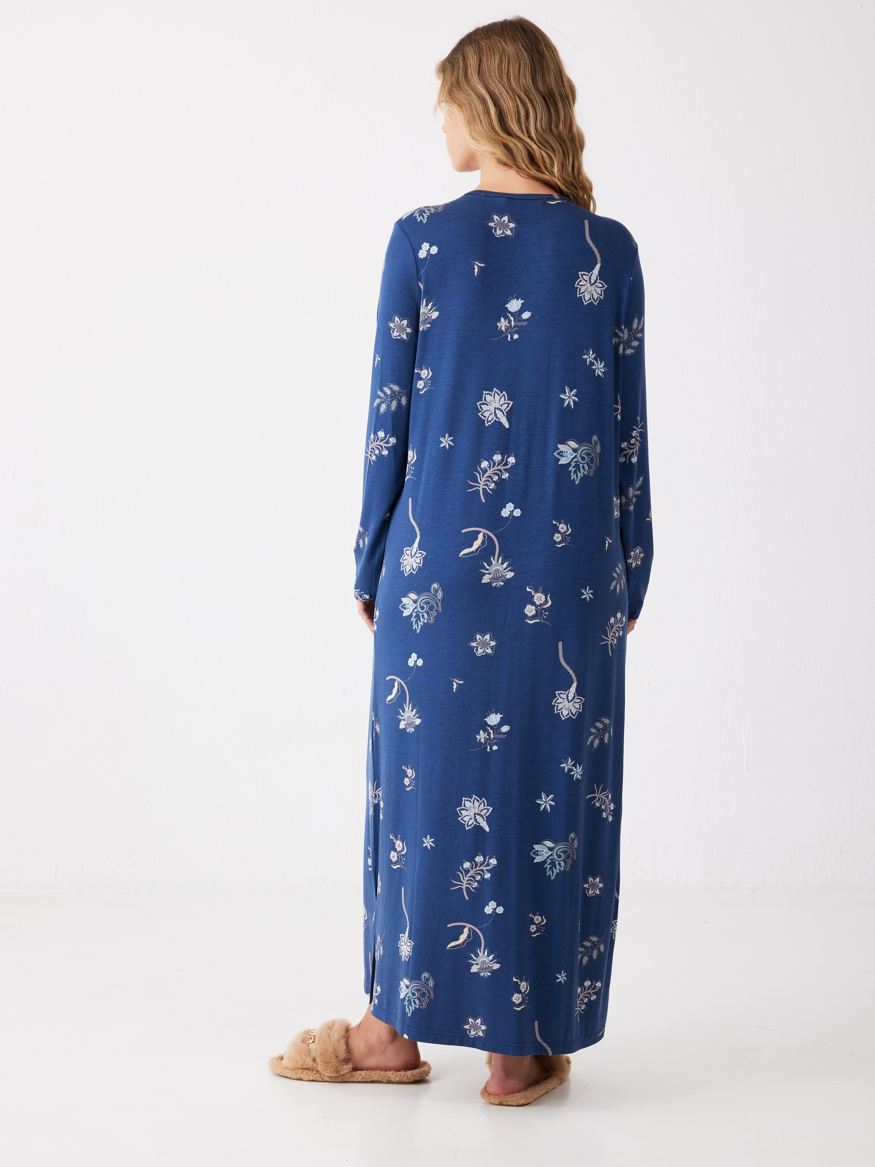 כותונת לילה פרחונית