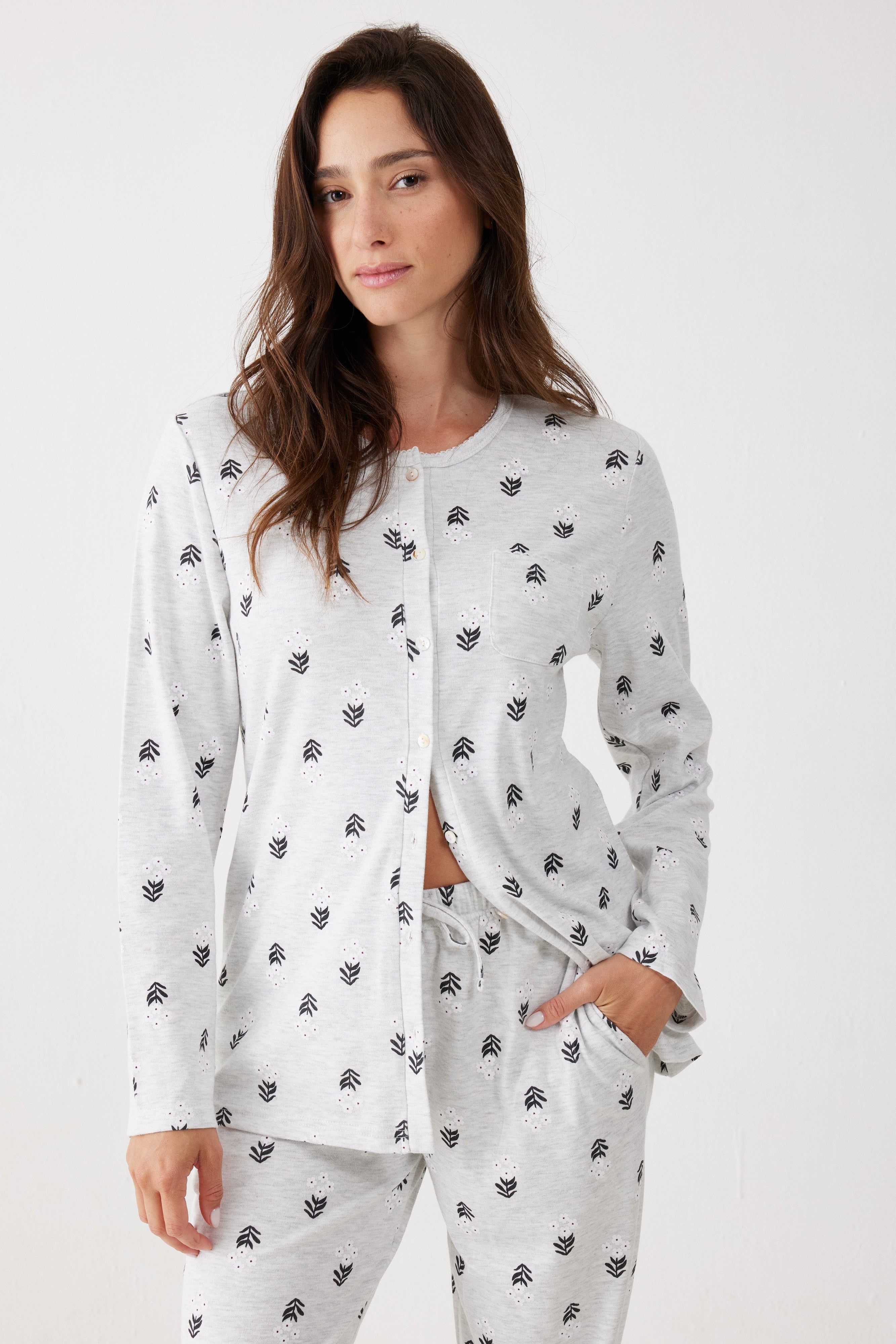 פיג'מה מכופתרת פרחים כותנה