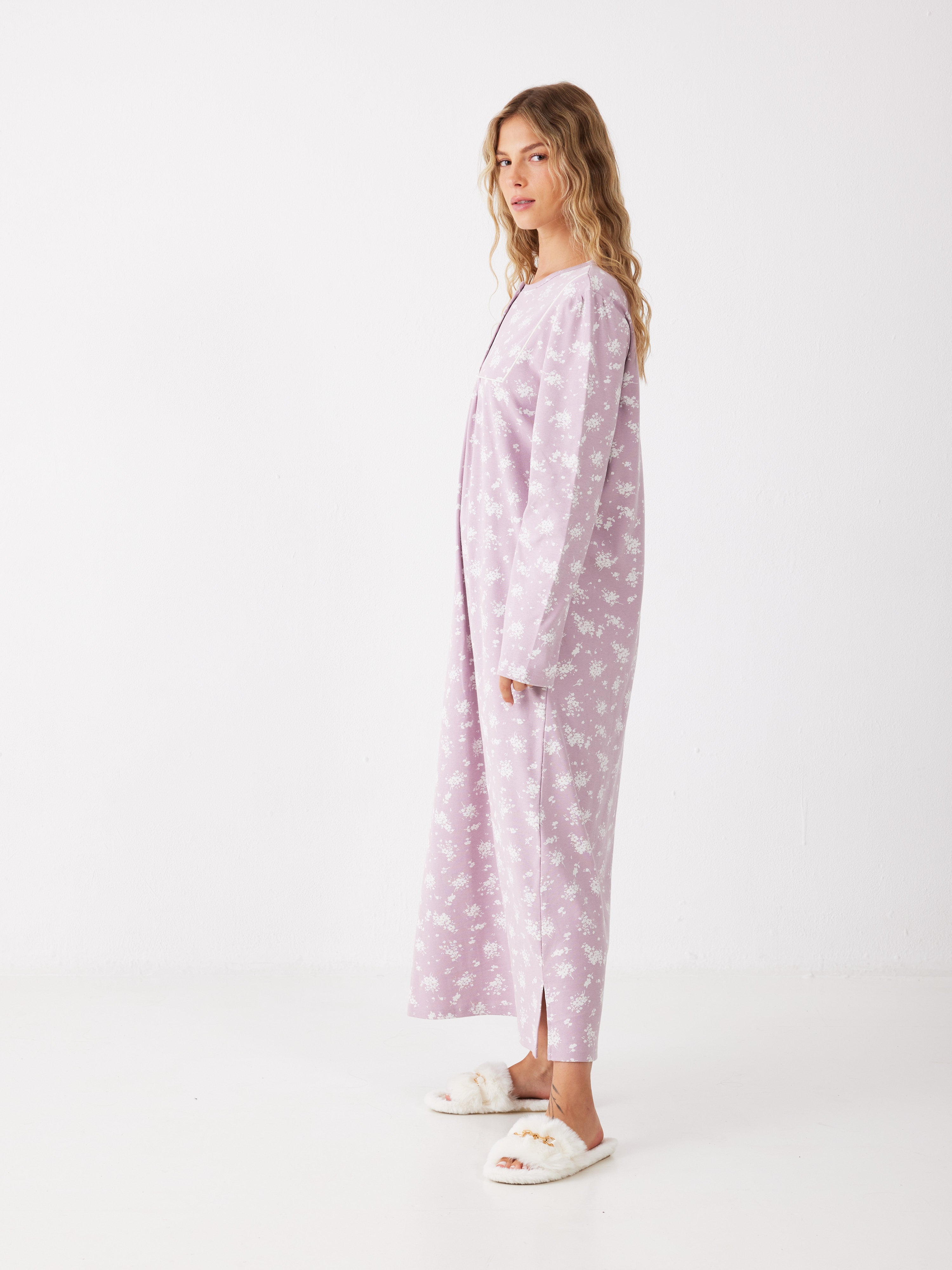 כותונת לילה פרחונית