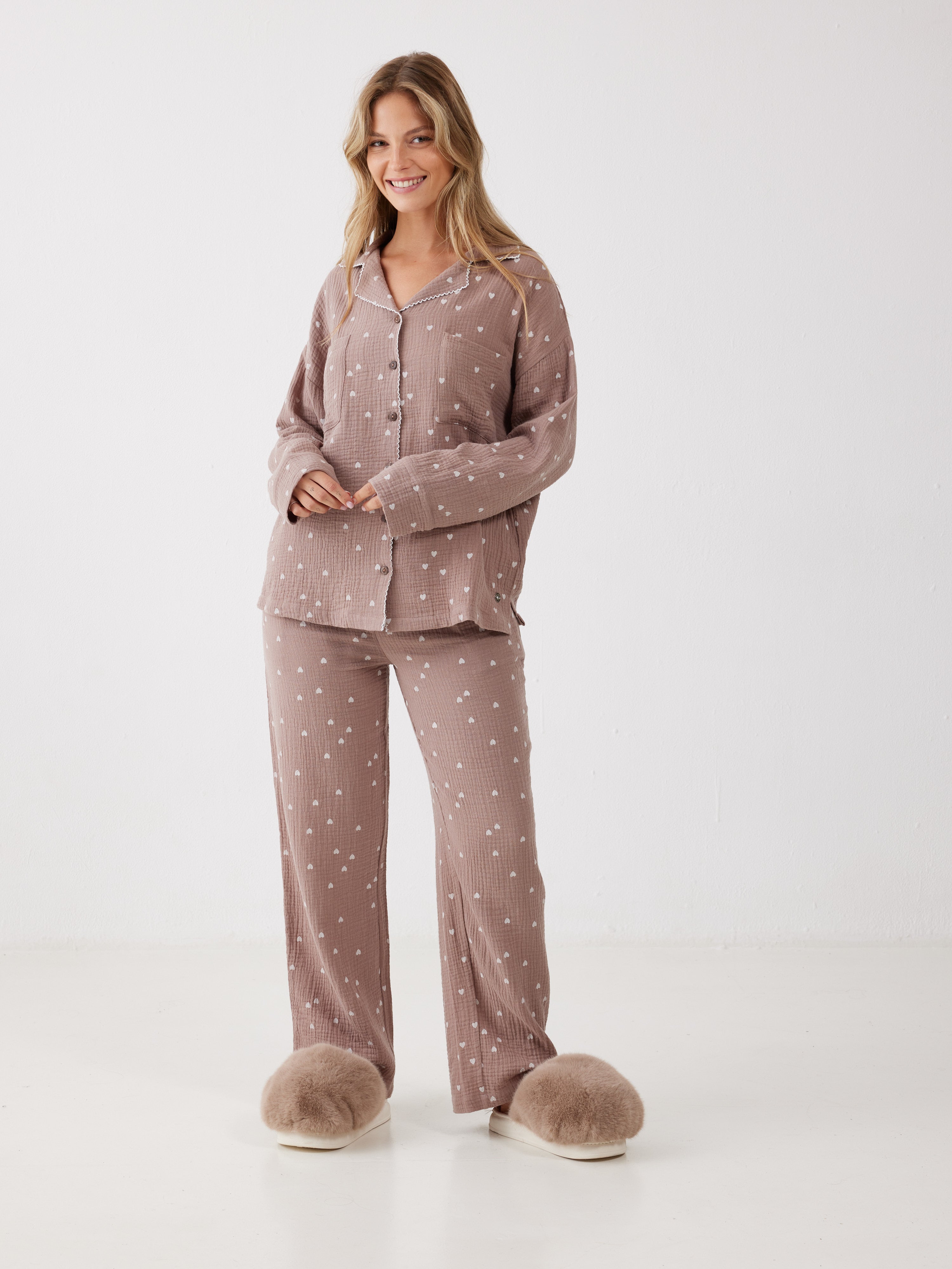 פיג'מה מכופתרת לבבות טטרה