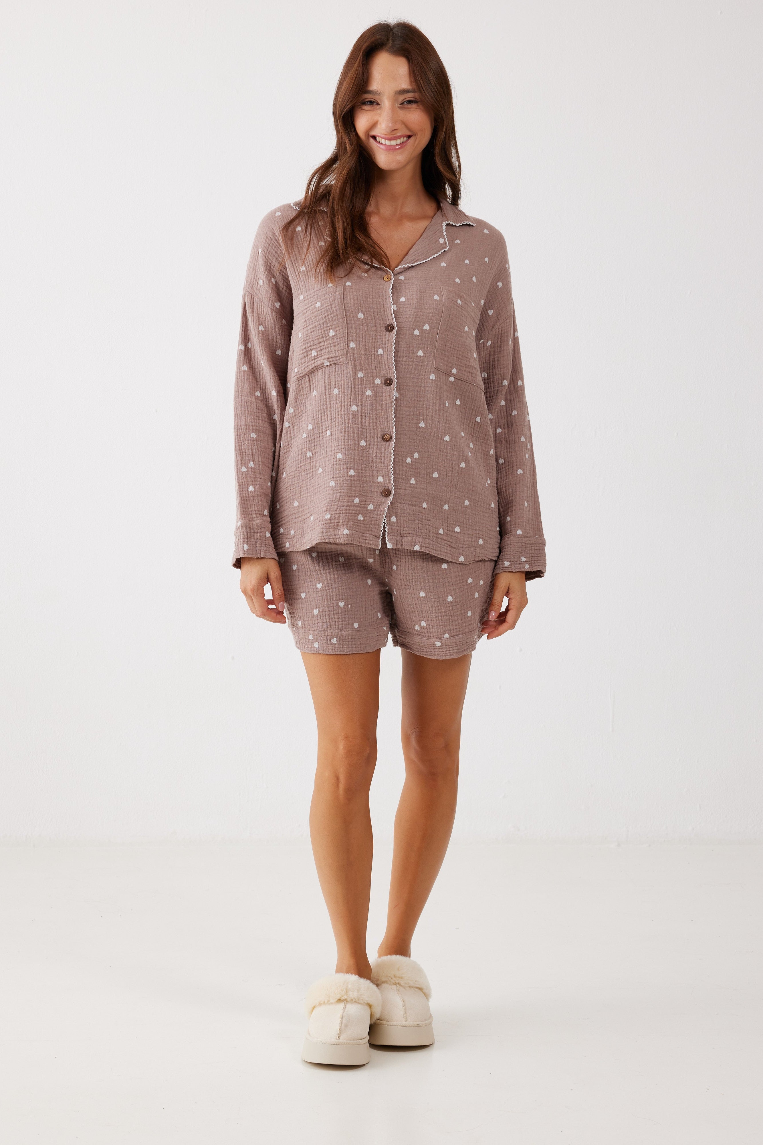 פיג'מה קצרה מכופתרת לבבות טטרה