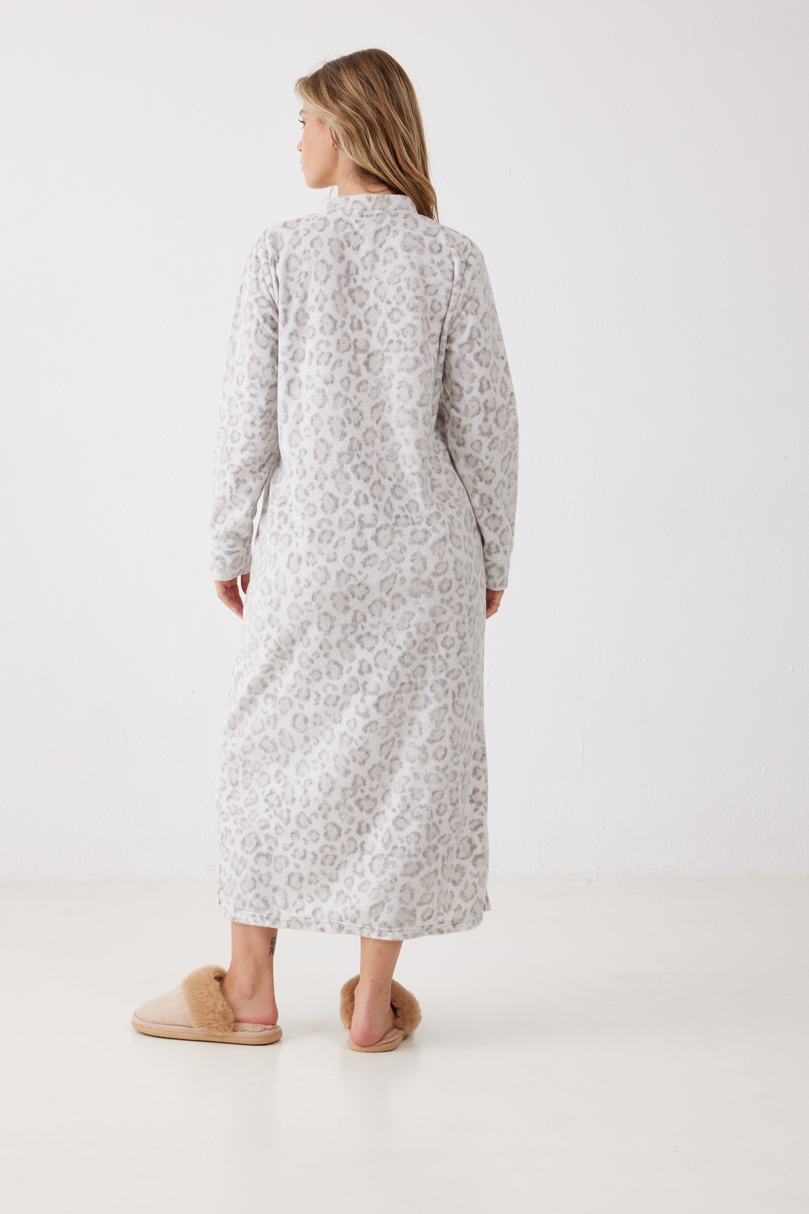 כותונת לילה מנומרת מינק