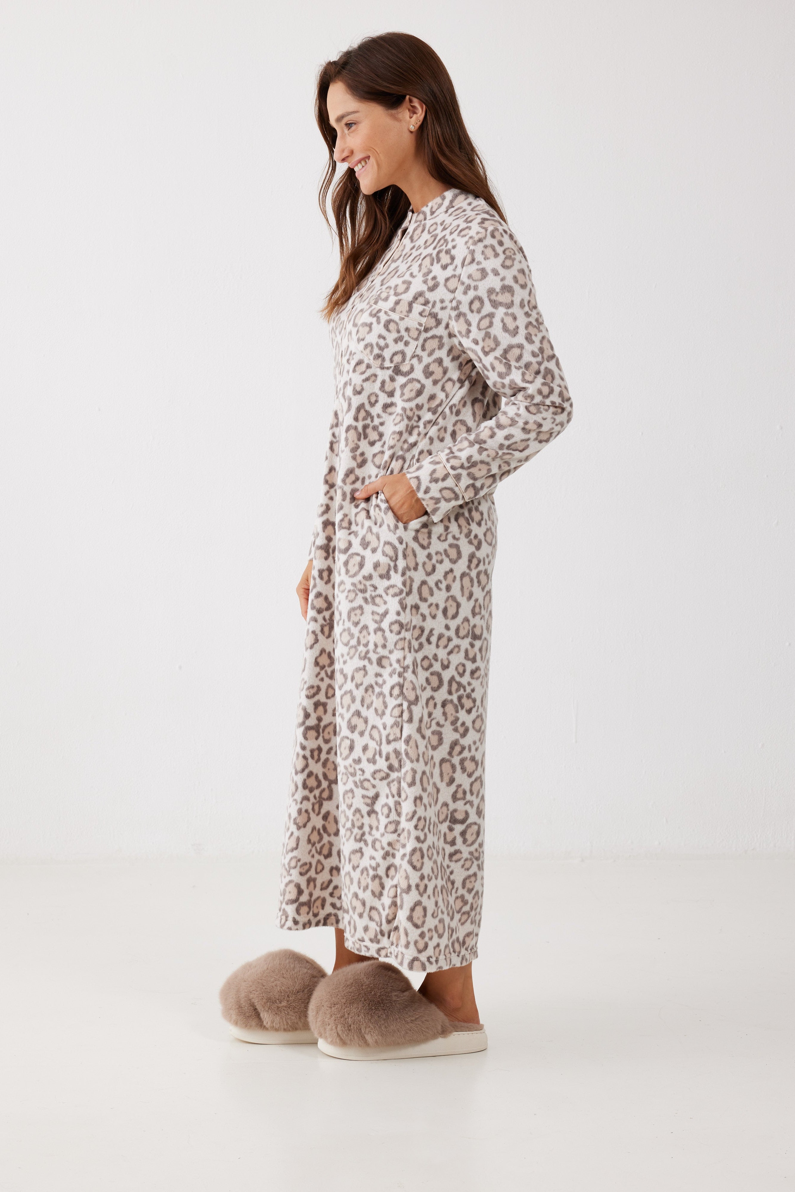 כותונת לילה מנומרת מינק