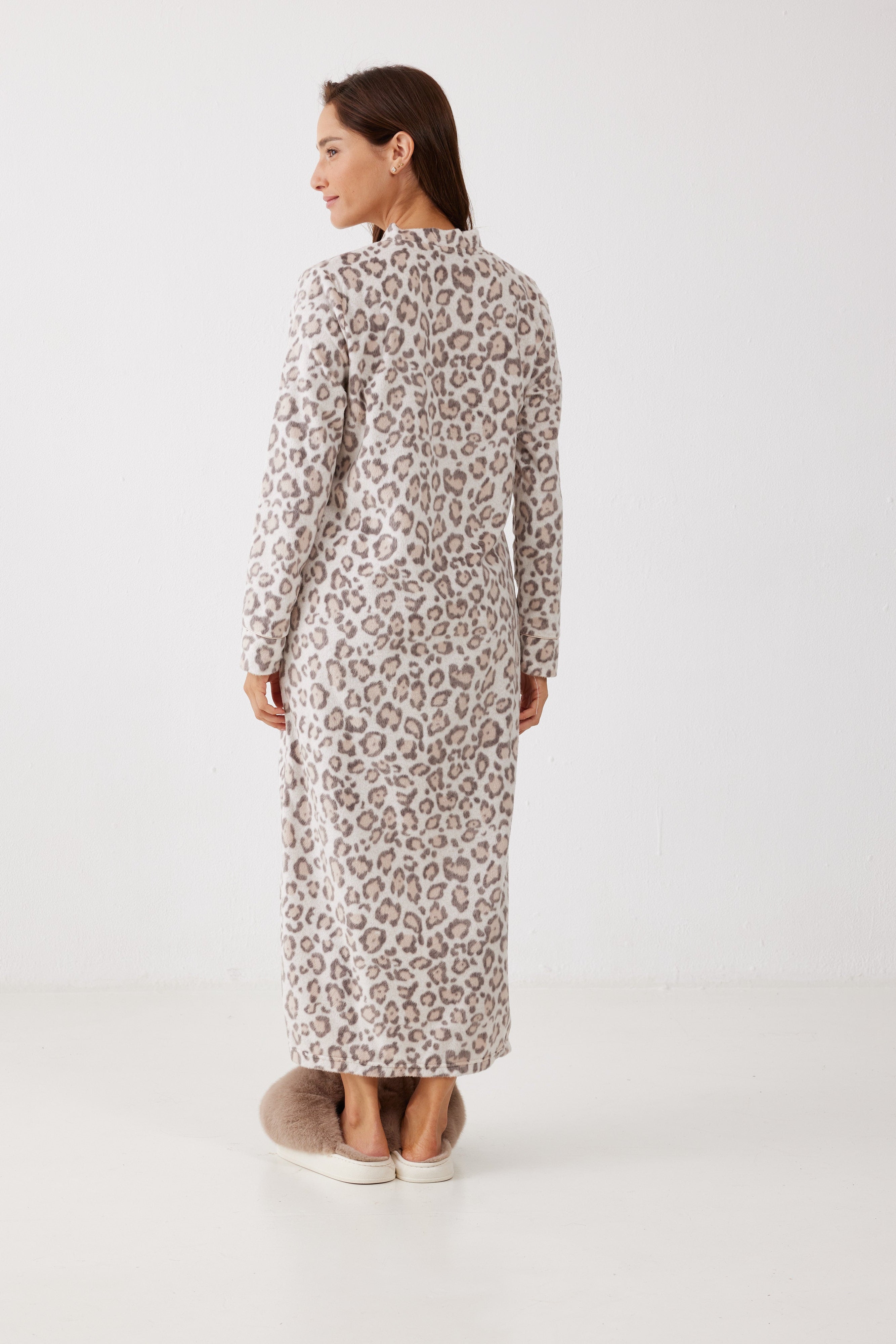 כותונת לילה מנומרת מינק