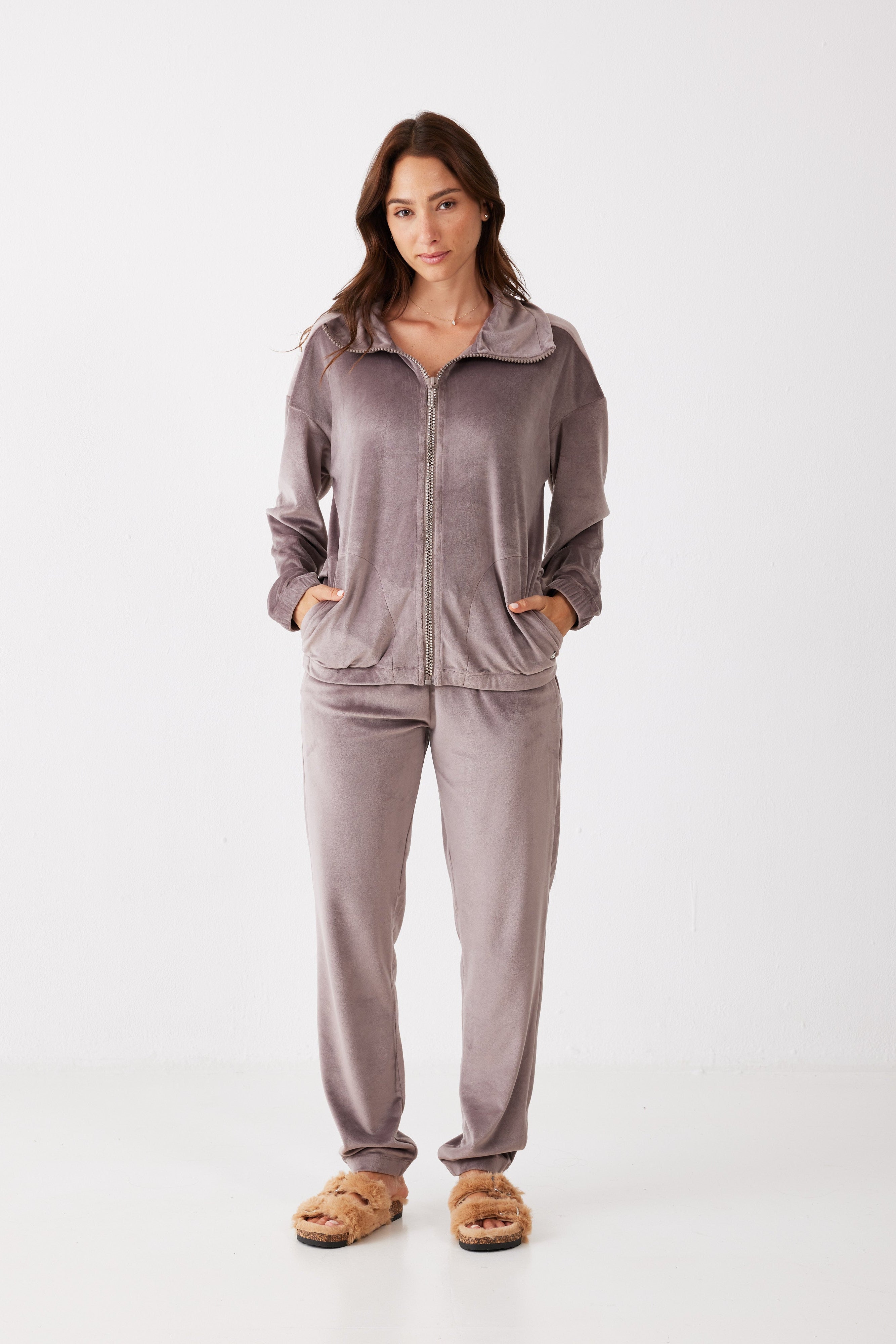 חליפת רוכסן יהלומים קטיפה