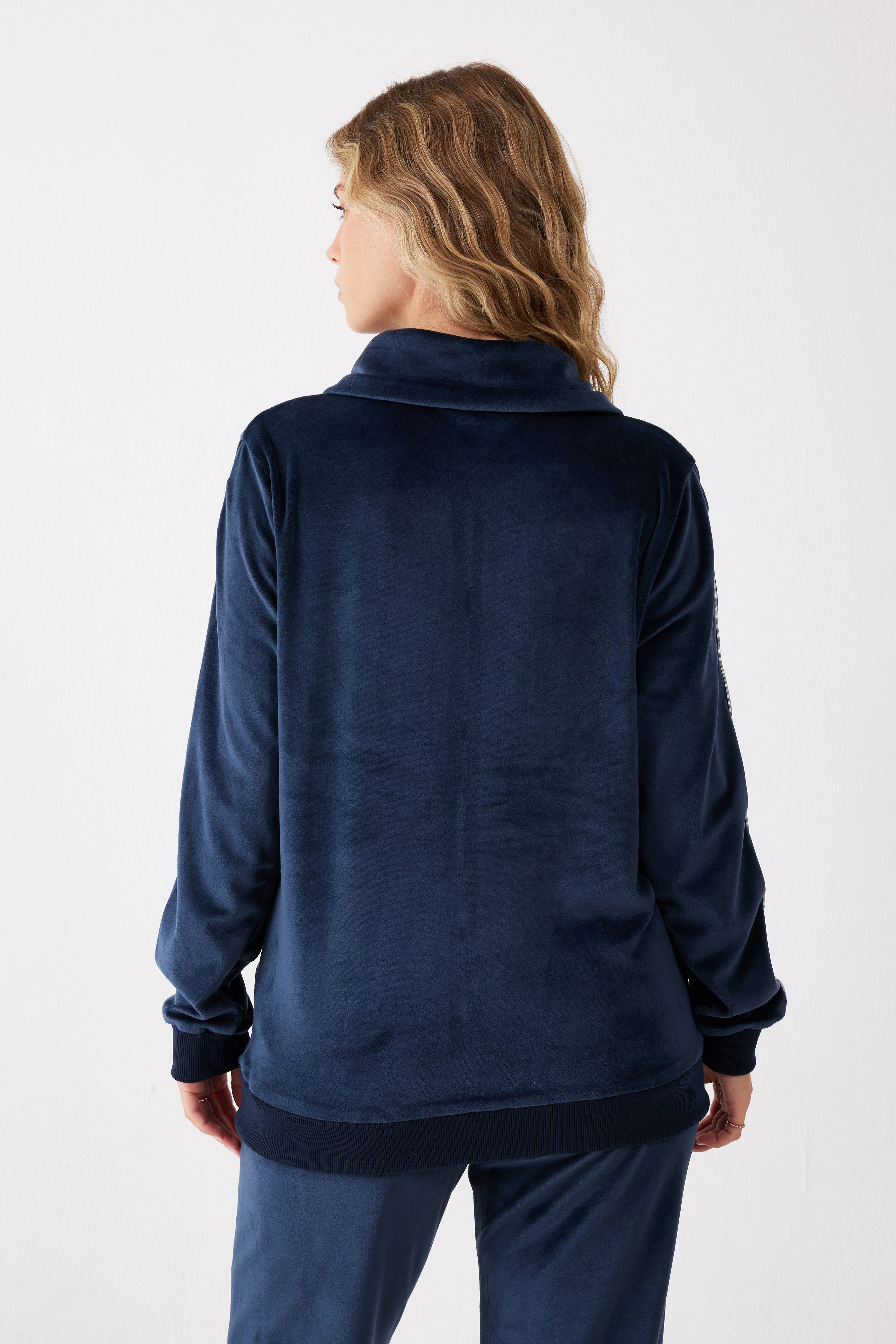 חליפת רוכסן פייפינג קטיפה