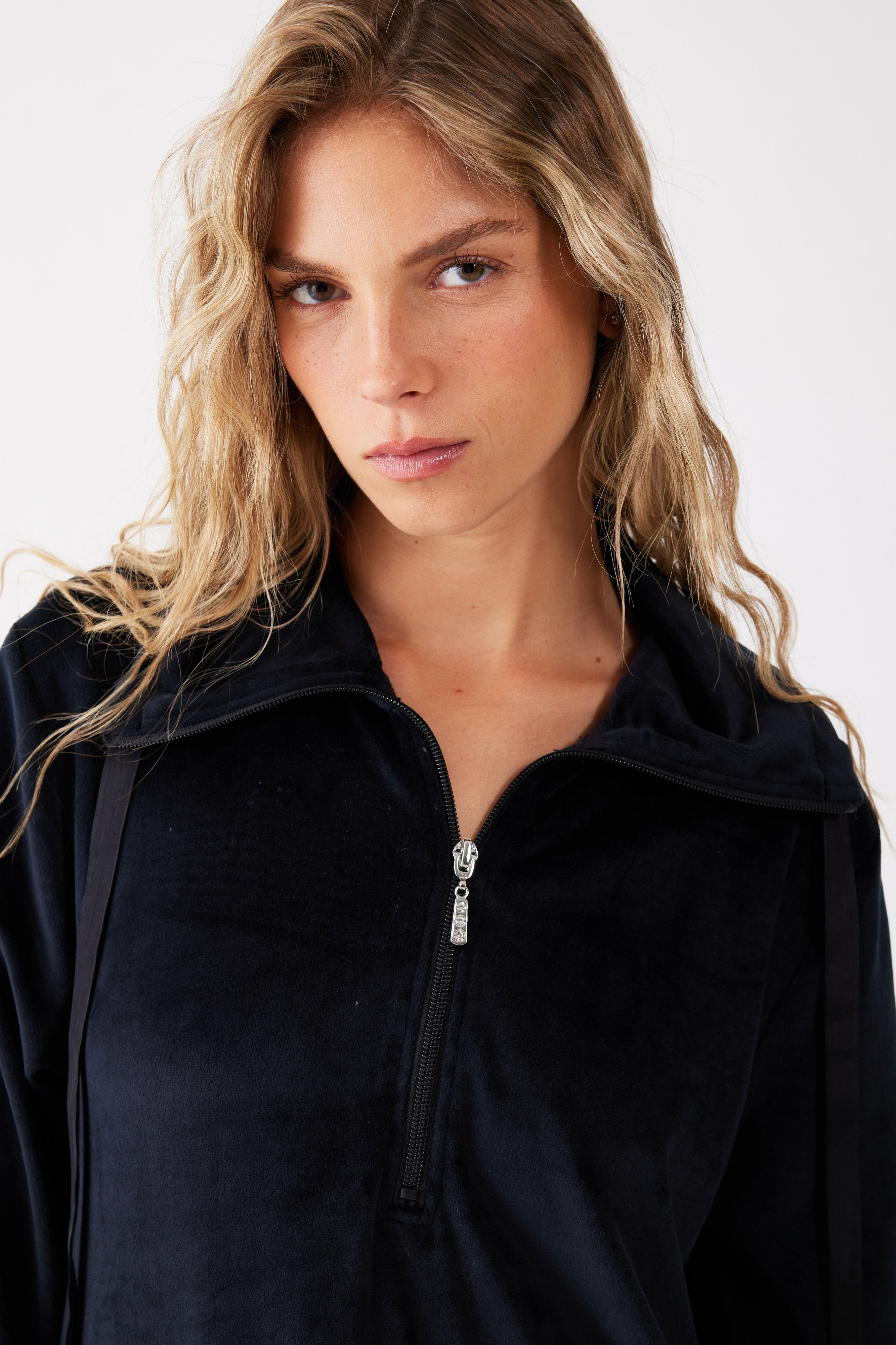 כותונת פייפינג קטיפה