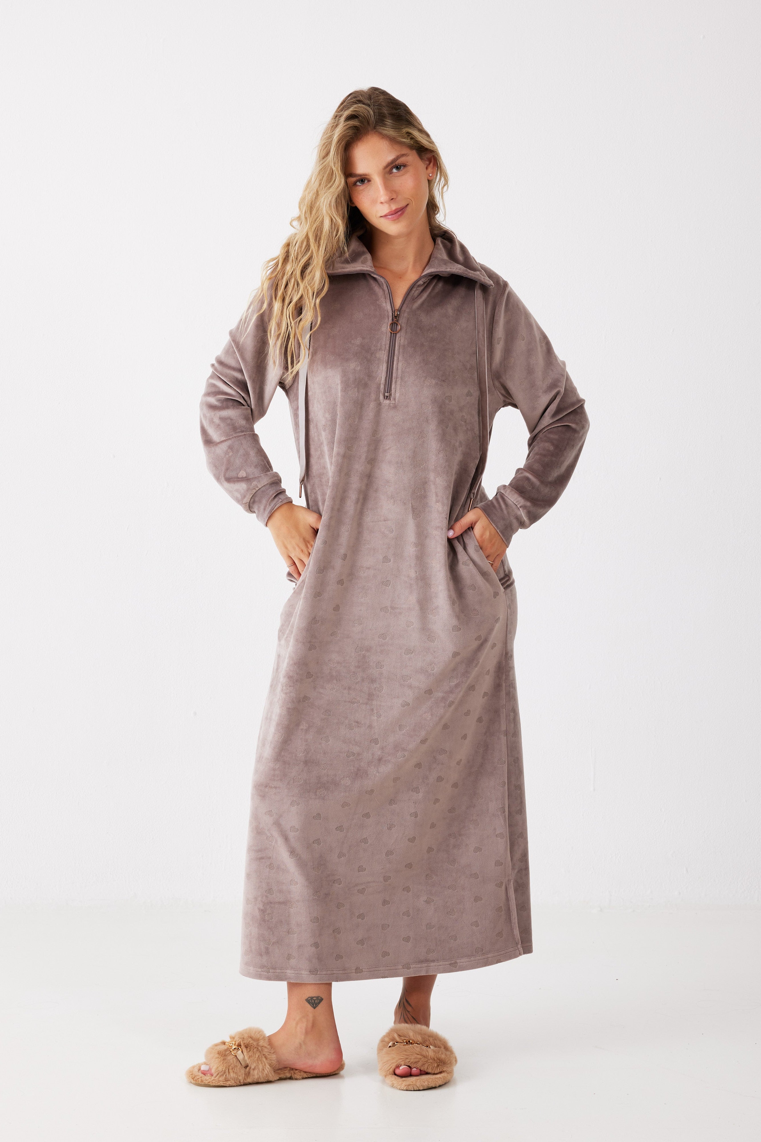 כותונת לבבות קטיפה