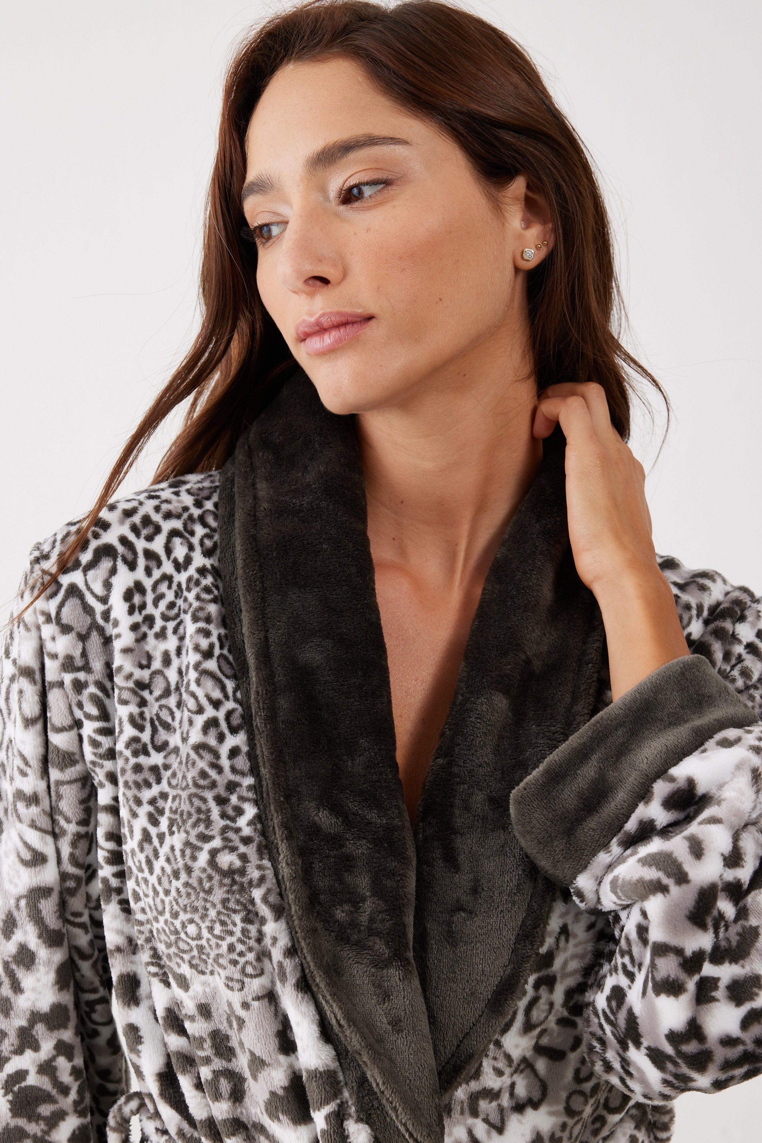 חלוק מנומר פלאפי