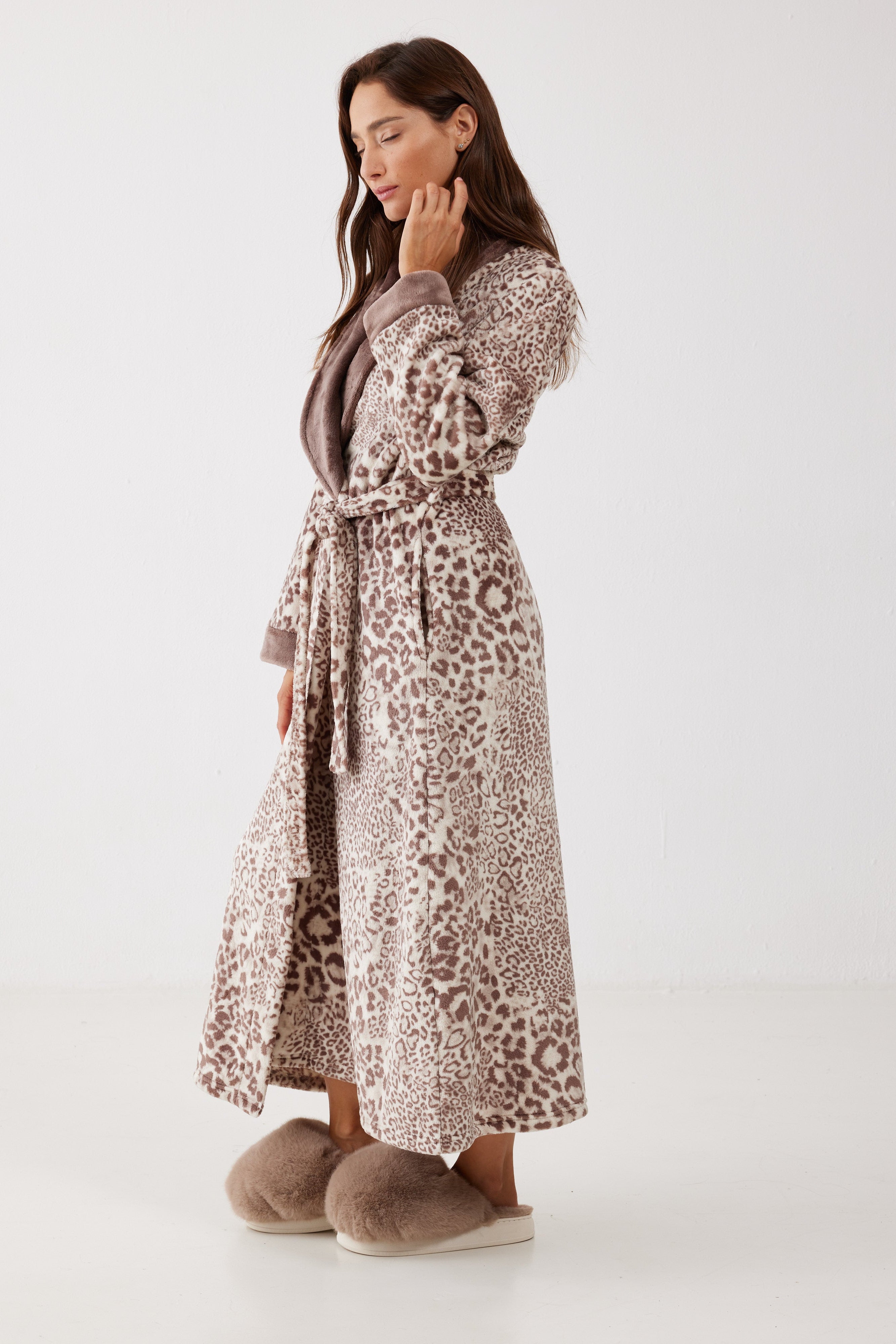 חלוק מנומר פלאפי