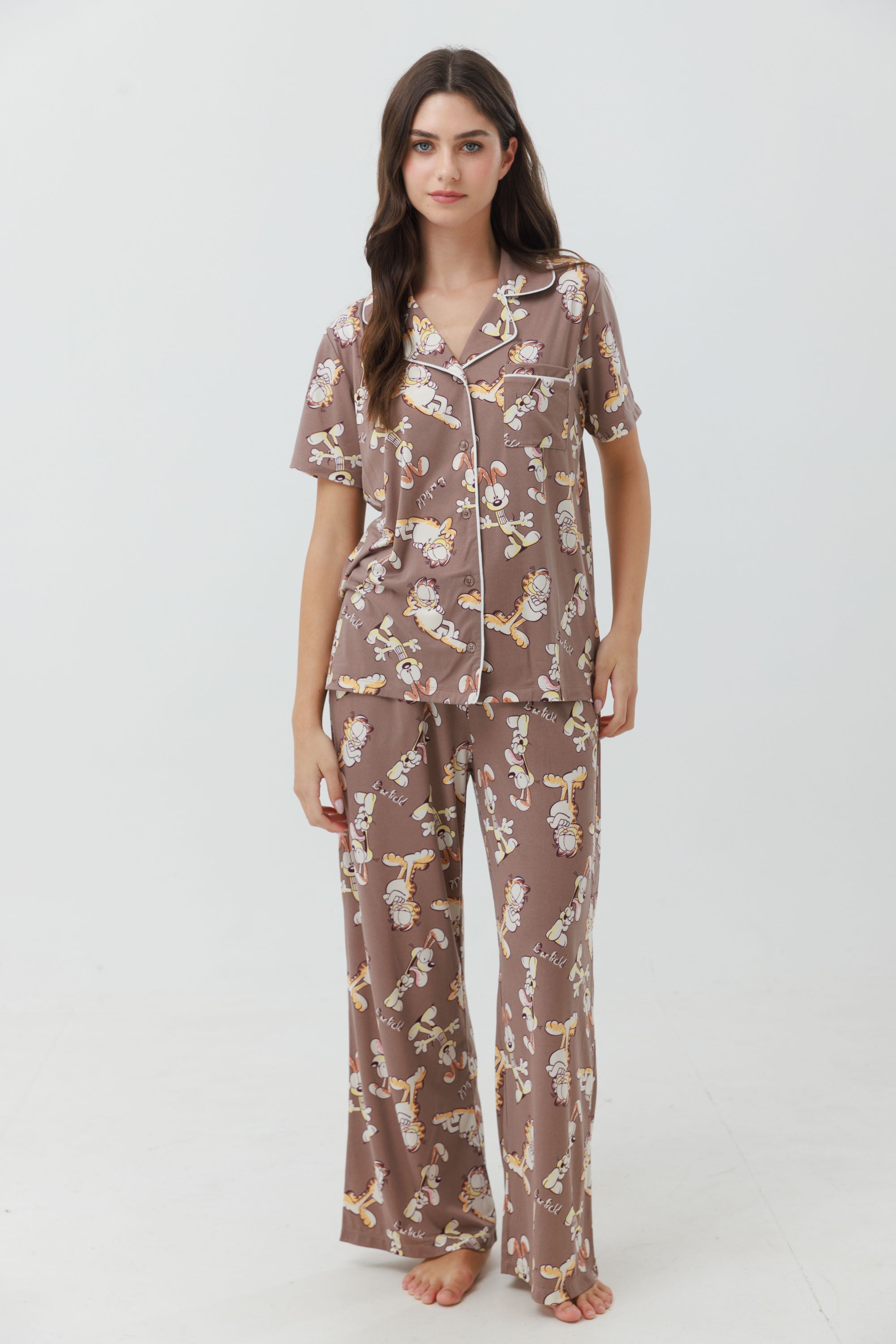 Yummy Print – פיג'מת גרפילד לנשים מכופתרת מכנס ארוך