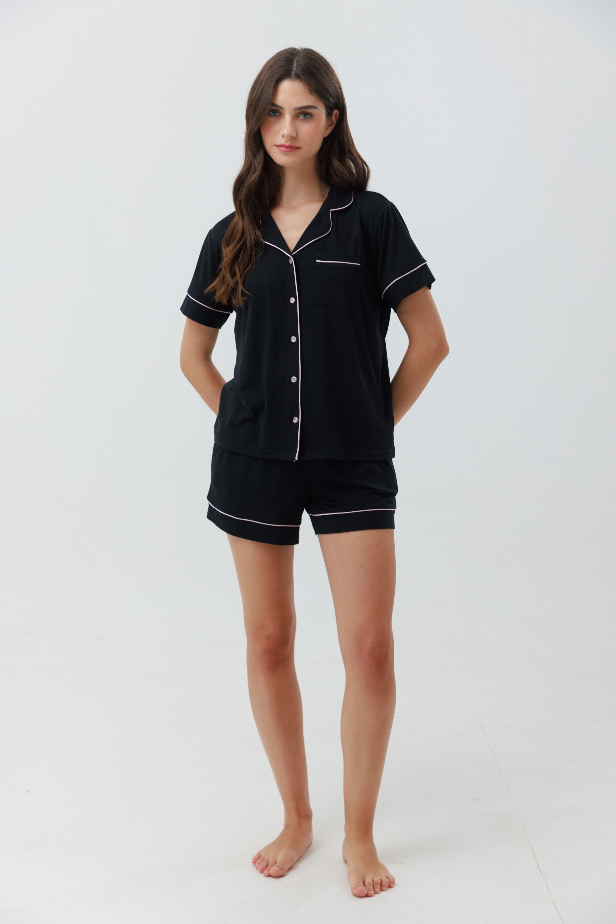 סט פיג'מה יאמי מכופתרת מכנס קצר