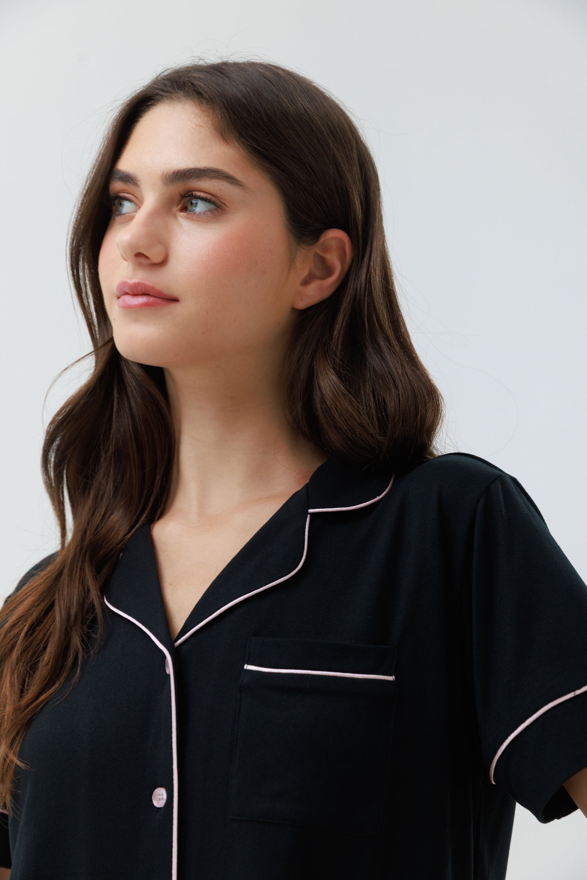 סט פיג'מה יאמי מכופתרת מכנס קצר