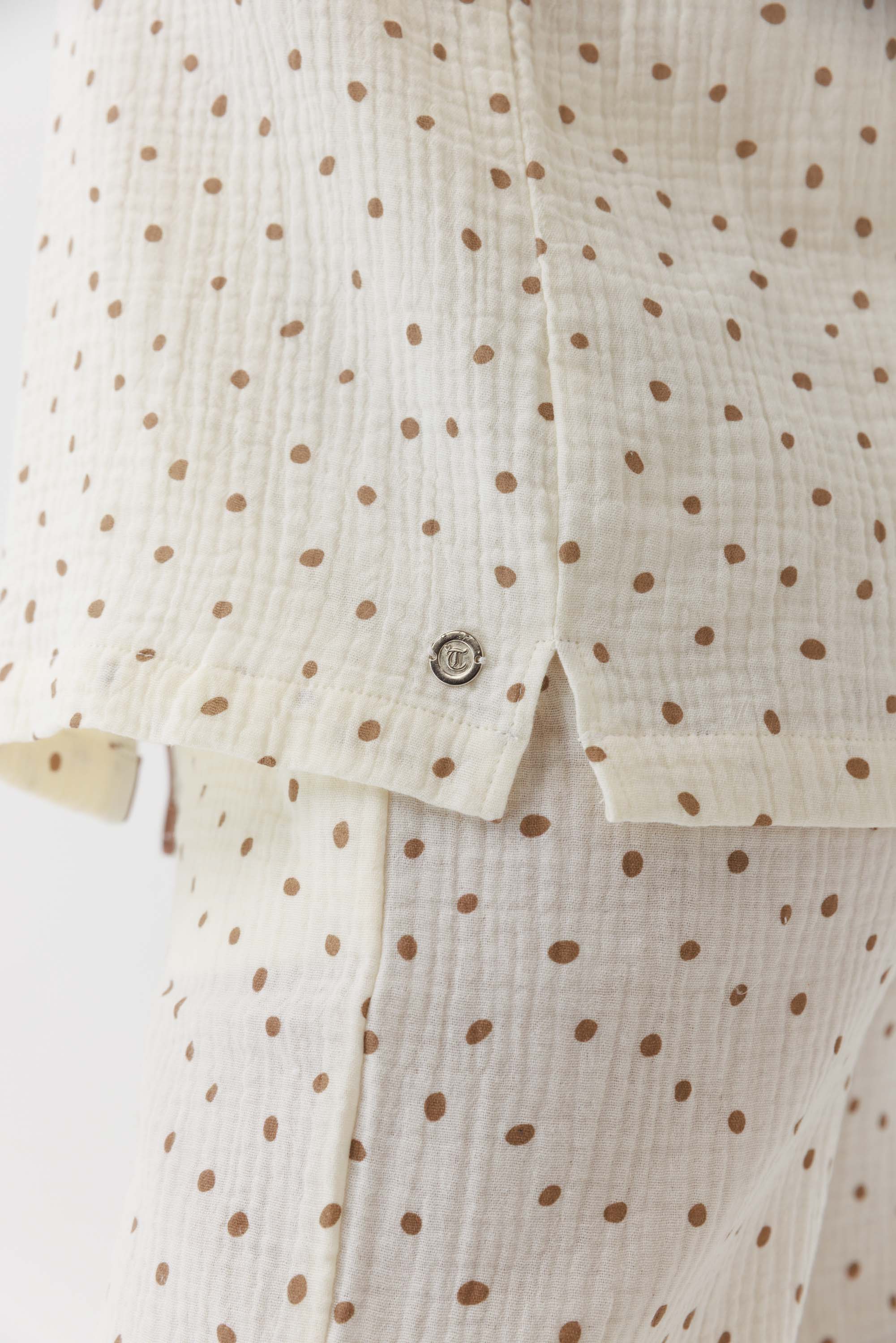 חליפת פנאי טטרה מכופתרת 100% כותנה