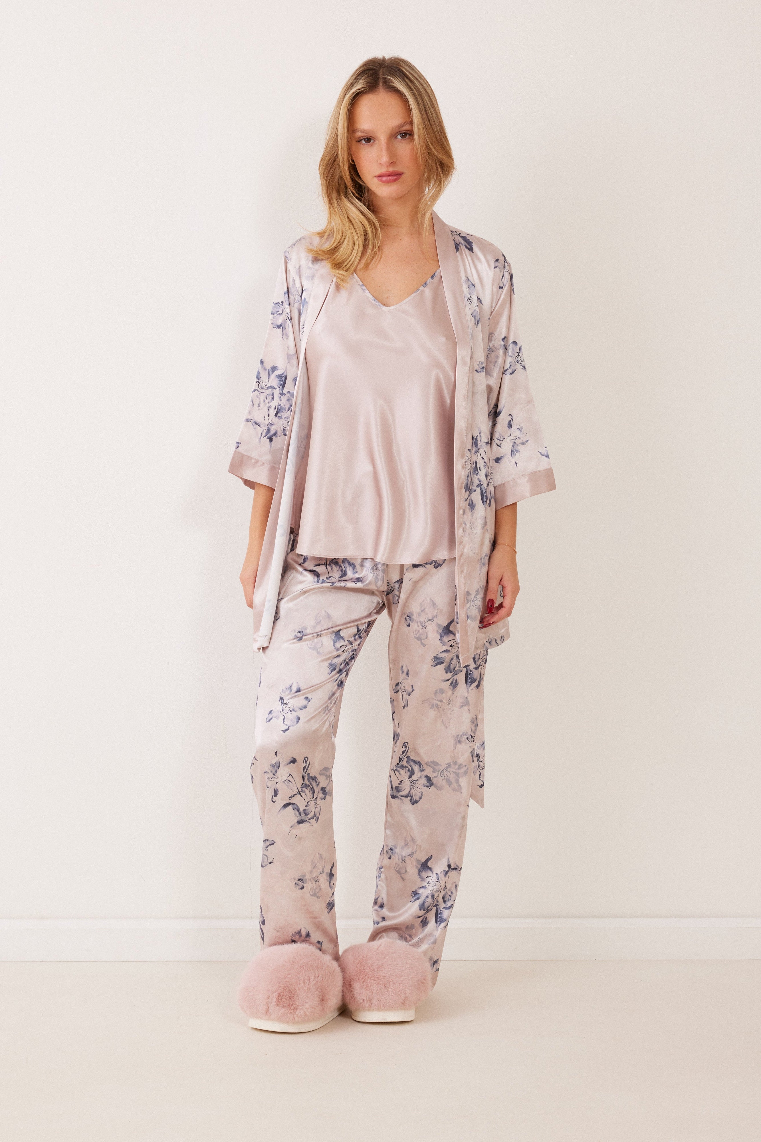 חליפת קימנו  סאטן 3 חלקים מודפס