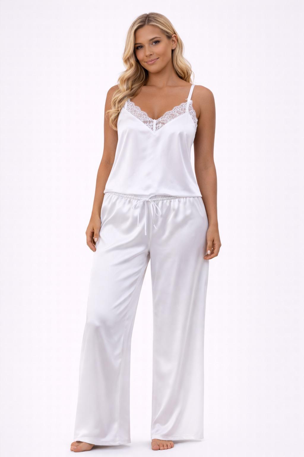 Kim סט סאטן גופיה ומכנס ארוך לבן