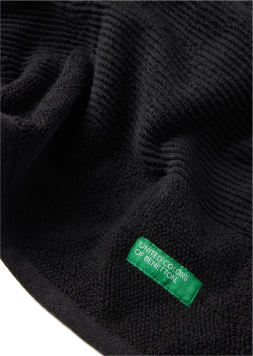מגבת פנים 50/90 סמ ריבס - שחור Benetton