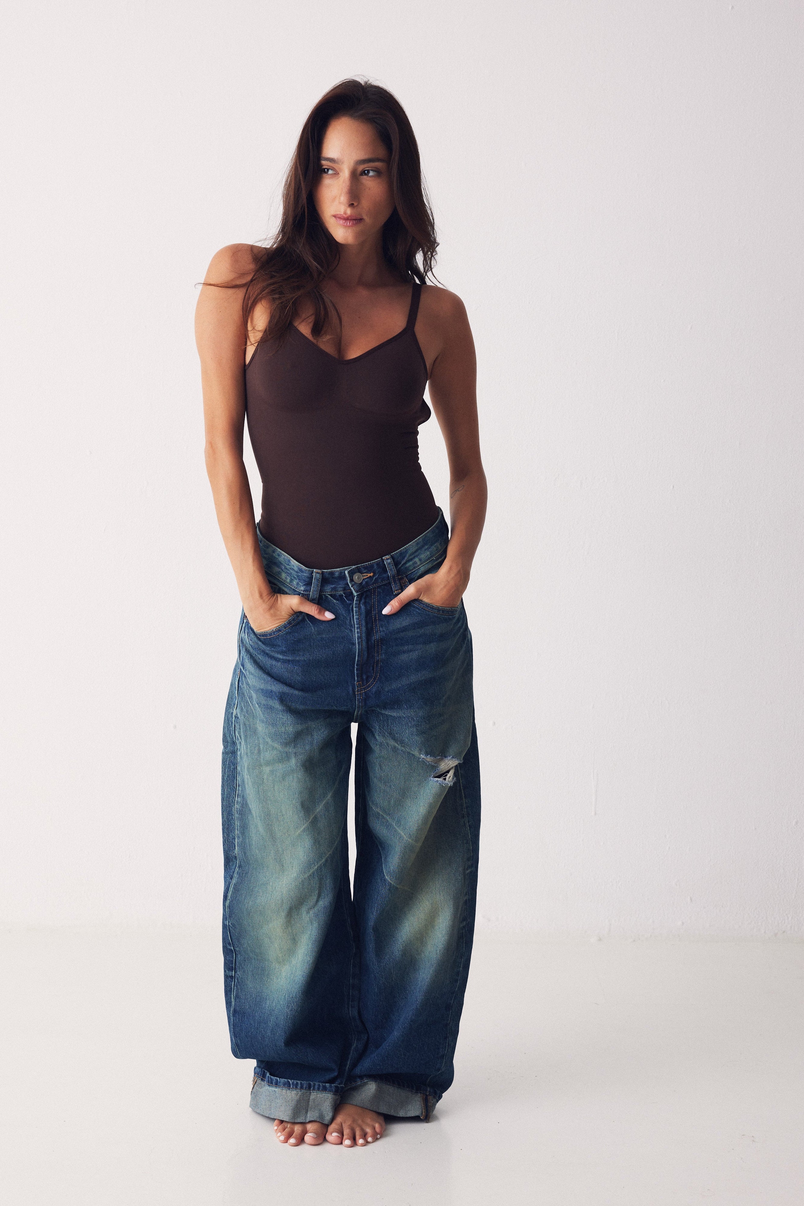 בגד גוף מחטב גב פתוח - חום