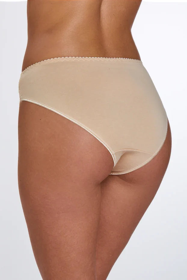 Brief cotton with Lace תחתון קלסי בשילוב תחרה