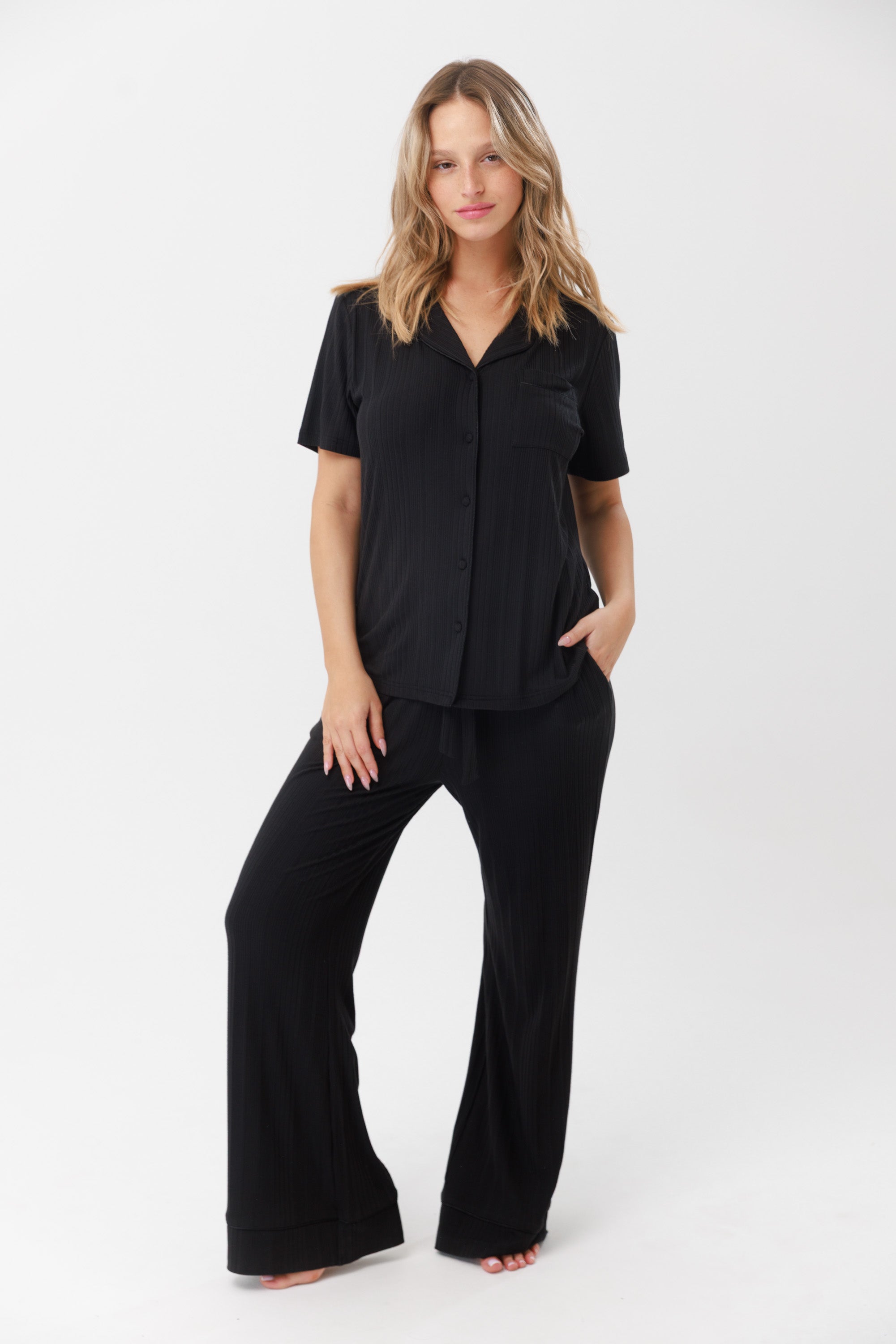 סט פיג'מה יאמי לוקס מכופתרת מכנס ארוך