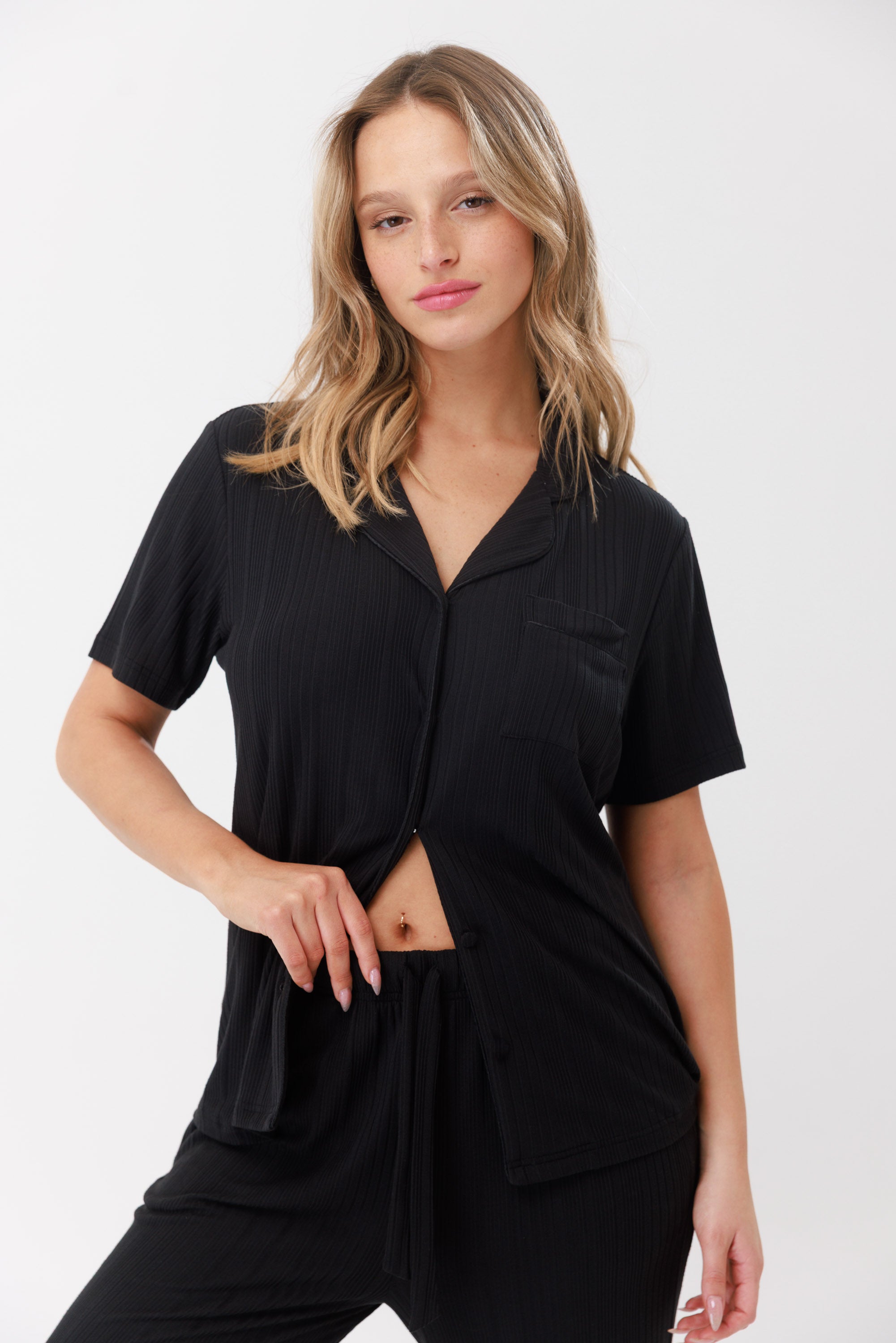 סט פיג'מה יאמי לוקס מכופתרת מכנס ארוך