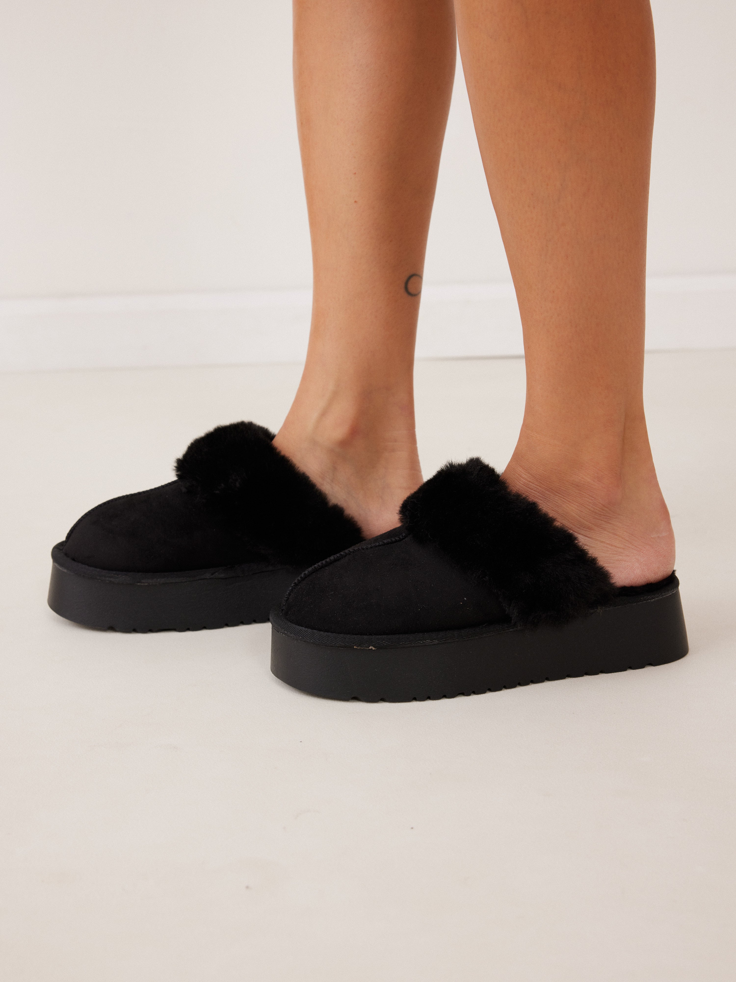 נעלי בית פרווה