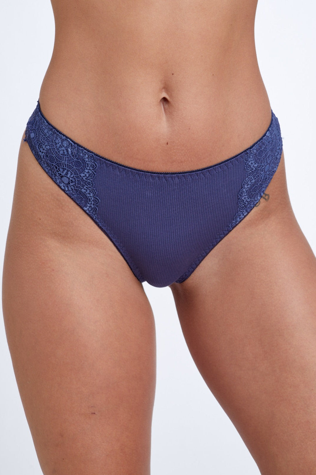 Lace String תחתון חוטיני בד ריב