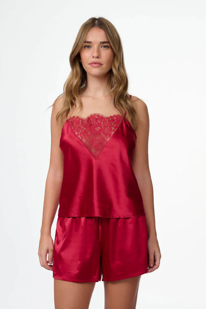 סט בייב דול סאטן במפתח וי - אדום יין